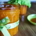 Confiture d'abricots aux amandes effilées