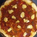 Pizza tomatée à l'aubergine