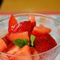 Salade de fraises au citron vert, à la menthe[...]
