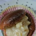 Choux au chocolat fourrés à la crème de banane[...]