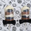Pushcakes au chocolat au lait, mures et[...]