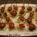 Brochettes de ravioli, tomates cerise et[...]