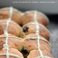 Hot cross buns tout chocolat pour Pâques