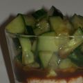 Salade de concombre sur mousse de jambon