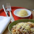 Bigoli sauce au Vin rouge, Poireau, Pancetta et[...]