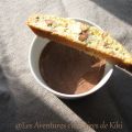 Crème brûlée au chocolat au lait et biscottis à[...]