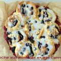 Brioche roulée aux myrtilles et à la canelle