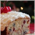 Gâteau aux fruits, glacé au fromage à la crème