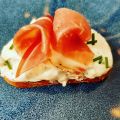 TOAST GRILLE TRUFFE/ST MORET, ET JAMBON SPECK