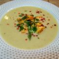 Velouté d'endives aux dés de saumon, gingembre[...]