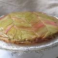 Gâteau renversé à la rhubarbe