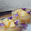Pamplemousse au caramel et aux violettes