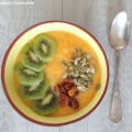 Smoothie bowl ananas - pêches (Peaches and[...]