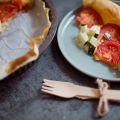 Tarte tomate et courgette, crème moutarde et[...]