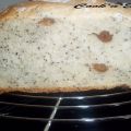 Pain aux raisins secs et aux graines de pavot