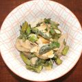 Poulet aux asperges vertes et aux amandes
