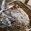 Pain aux Noix et Pignons de Pin