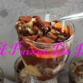 Taças de restos de bolos com creme de manteiga[...]