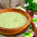 Soupe verte aux amandes