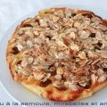 Gâteau à la semoule, mirabelles et amande