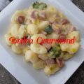 Gratin de gnocchis avec jambon fumé, brocoli et[...]