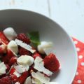 Salade de fraises, framboises , mozzarella ,[...]