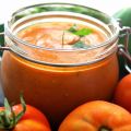 Soupe de tomates aux poivrons grillés