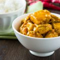 Vermicelles et sauce de poulet curry-lait de[...]