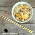 Nouilles sautées au poulet, ananas et sauce[...]