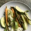 Petits légumes pochés et mayonnaise aux câpres[...]