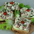 Tartine au fromage de chèvre, pomme et chorizo