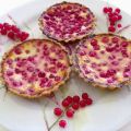 Tartelettes groseilles, banane, fromage blanc