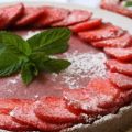 Tarte aux fraises avec son curd de fraises,[...]