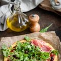 Pizza de chou-fleur à la mozzarella