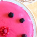 Bavarois aux fruits rouge sur sa dacquoise aux[...]