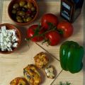 Mini cakes feta, poivrons et olives noires,[...]