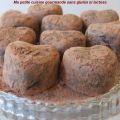 Petits coeurs au chocolat cru et à la crème de[...]