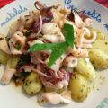 Seiches sautées en salade de pommes de terre[...]