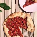Tarte rustique fraise-rhubarbe