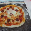 Pizza fromages chorizo