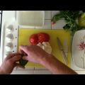 Préparer une salade mozzarella tomate -[...]