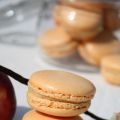 Macarons pêche-vanille