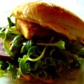 Hamburger club sandwich et frites de légumes[...]