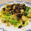 Salade frisée aux escargots & noix