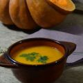 Velouté de citrouille, cumin et coriandre