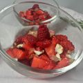 Salade de fraises et framboises, infusion au[...]
