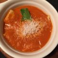 Soupe crémeuse aux tomates rôties, au[...]