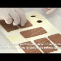 Biscuit avec de la glace à la crème et aux[...]