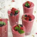 MOUSSE DE PETITS FRUITS À LA CORIANDRE