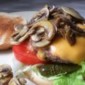Super hamburger aux champignons et au fromage